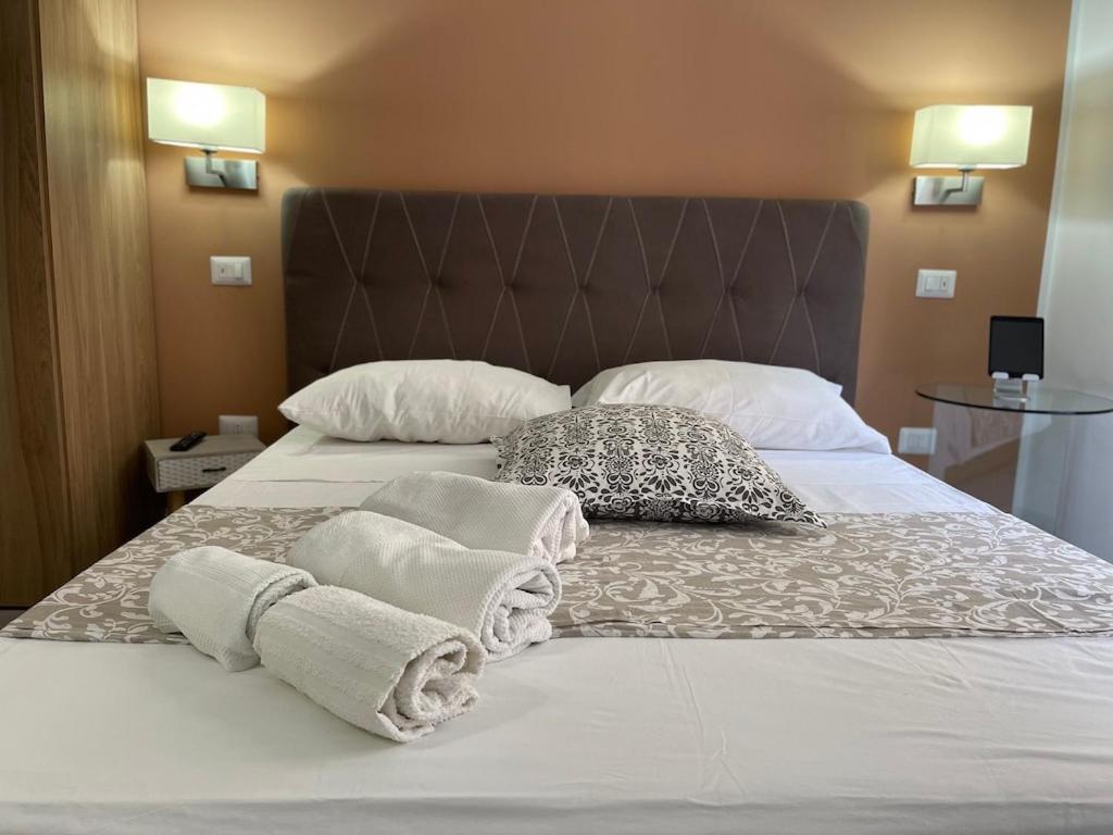 Ciu Ciu Home Suite Palermo Bagian luar foto