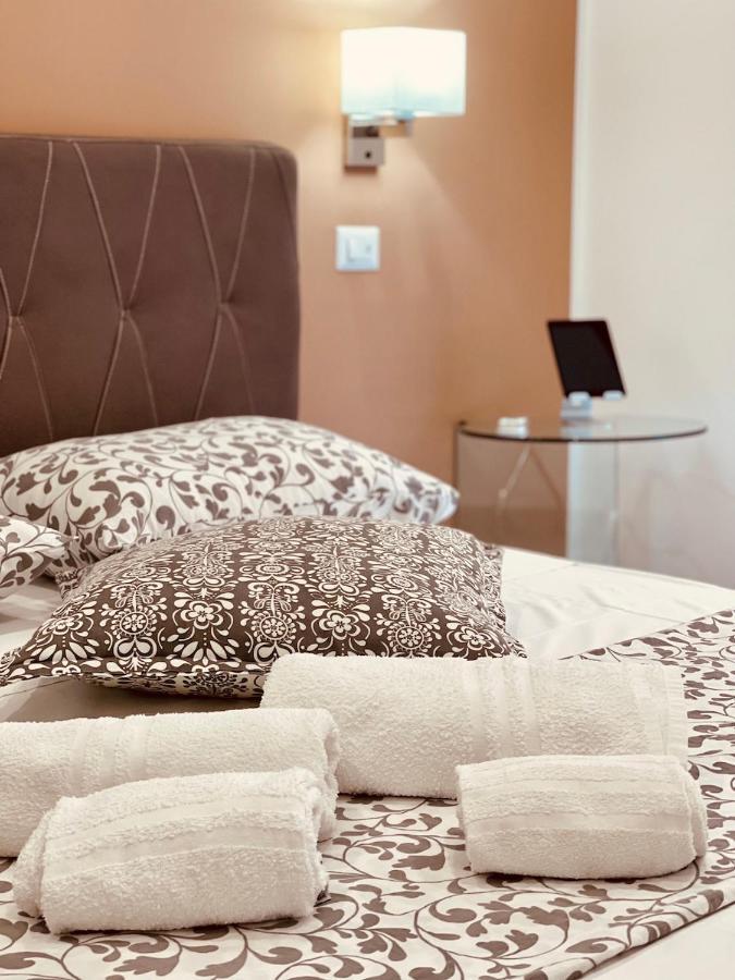 Ciu Ciu Home Suite Palermo Bagian luar foto